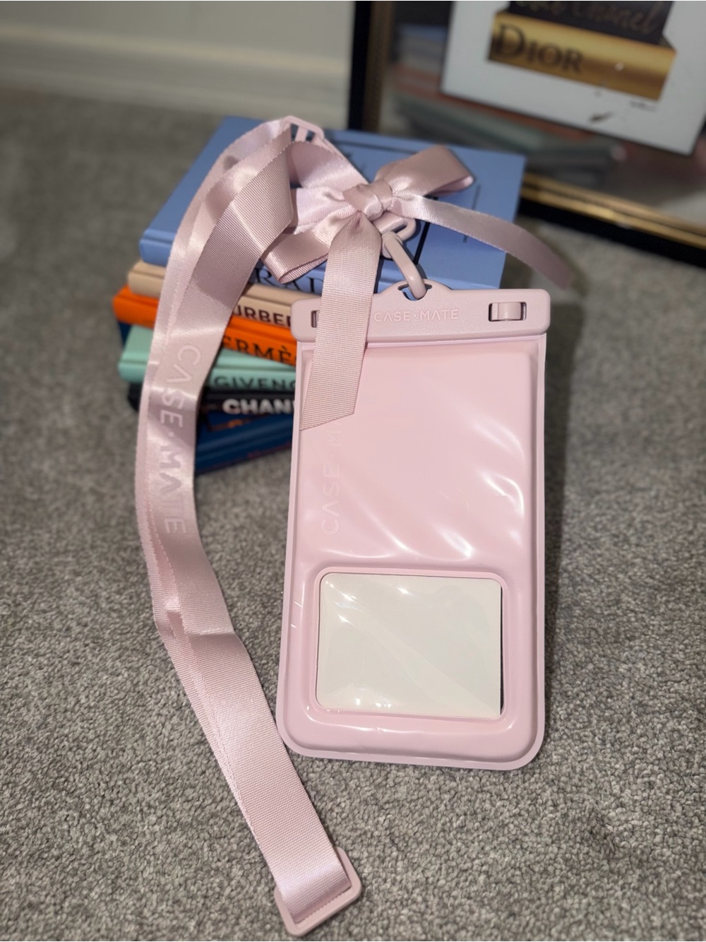 CASE-MATE Pink Waterproof Phone Pouch with Lanyard in Ballet Pink